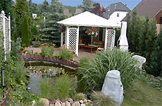 Pavillion im Garten